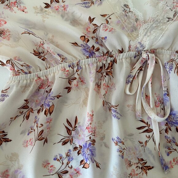 NWOT Large White Long Sleeve Plunge V-Neck Floral Peplum Puff Sleeve Blouse - Picture 15 of 16